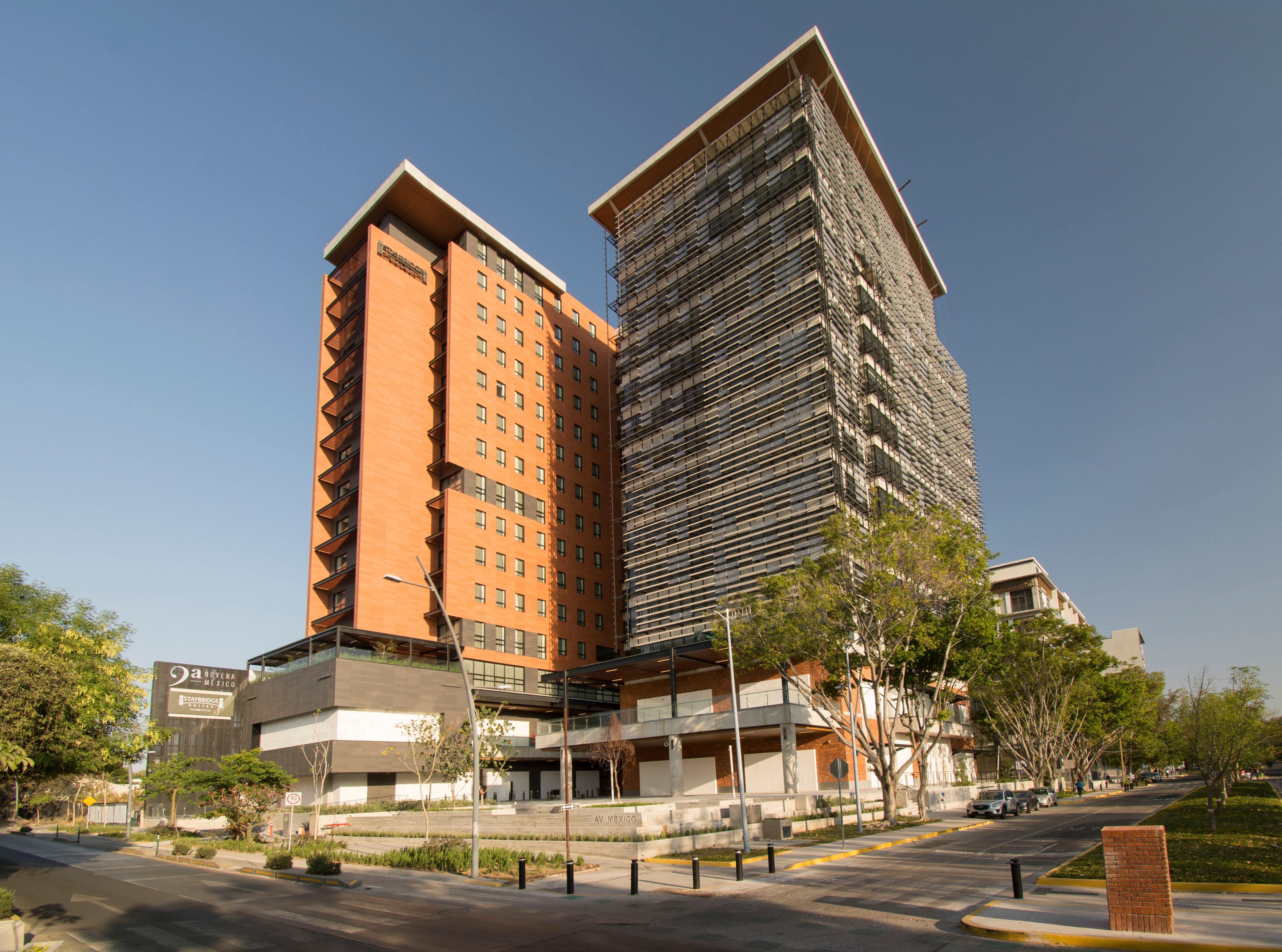Staybridge Suites - Guadalajara Novena, An Ihg Hotel Exterior foto